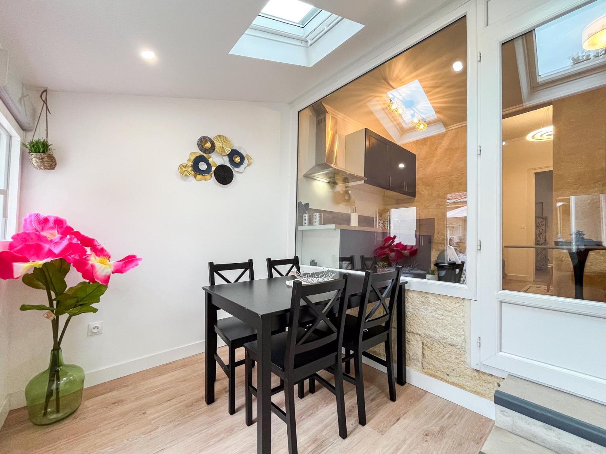 Echoppe Typique Avec Terrasse Villa Talence Ngoại thất bức ảnh