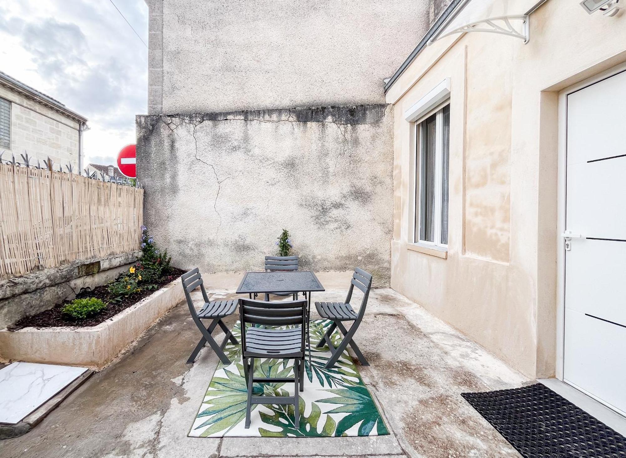 Echoppe Typique Avec Terrasse Villa Talence Ngoại thất bức ảnh